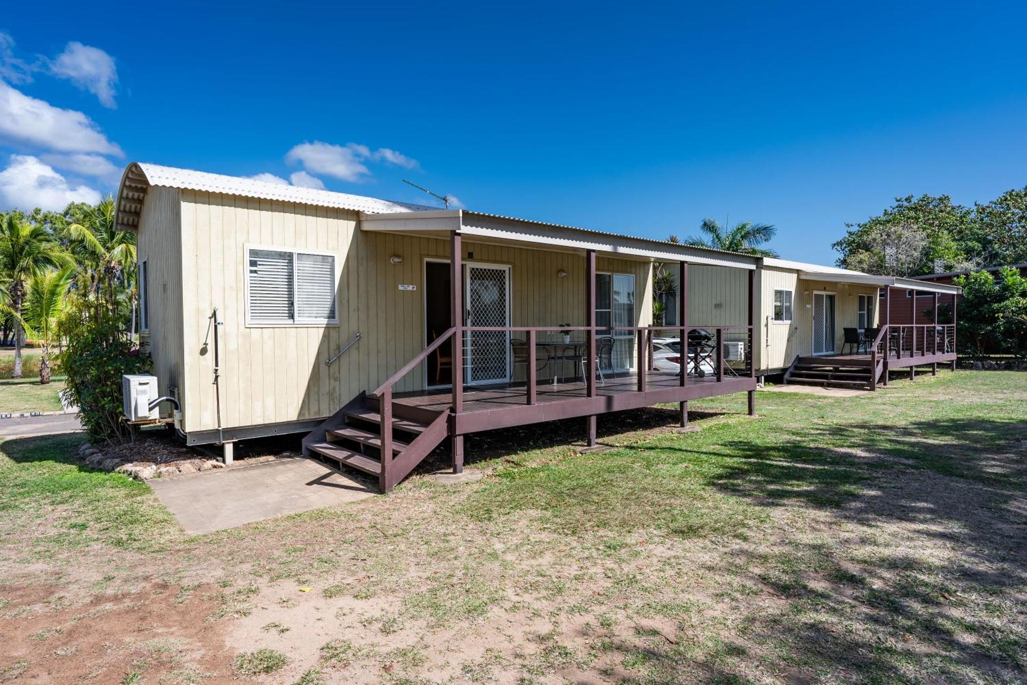 Tasman Holiday Parks - Rollingstone Exterior photo